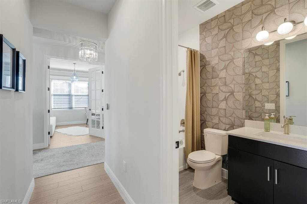 4688 Arboretum Cir 201, Naples, FL 34112-19