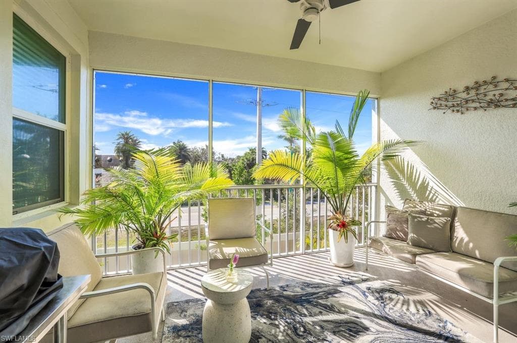 4688 Arboretum Cir 201, Naples, FL 34112-23