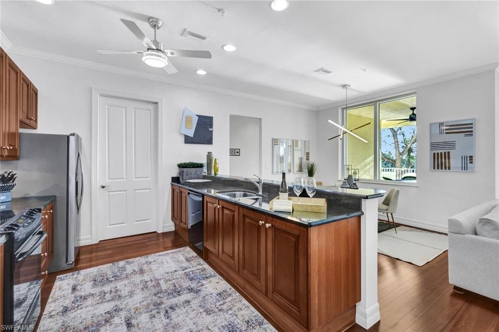 4751 Bay Blvd 102, Estero, FL 33928-5