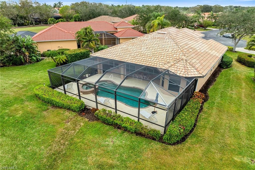 6730 Bent Grass Dr, Naples, FL 34113-11