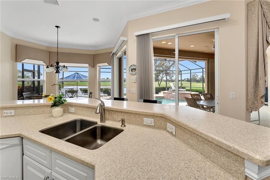 6730 Bent Grass Dr, Naples, FL 34113-32