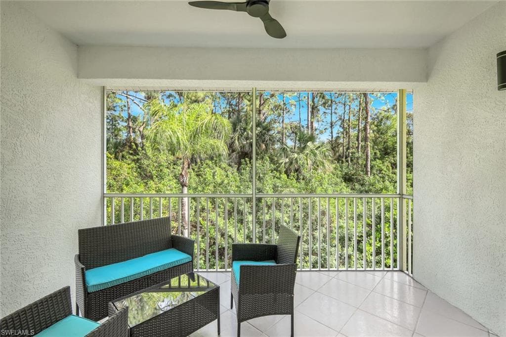 650 Luisa Ln 4, Naples, FL 34104-19