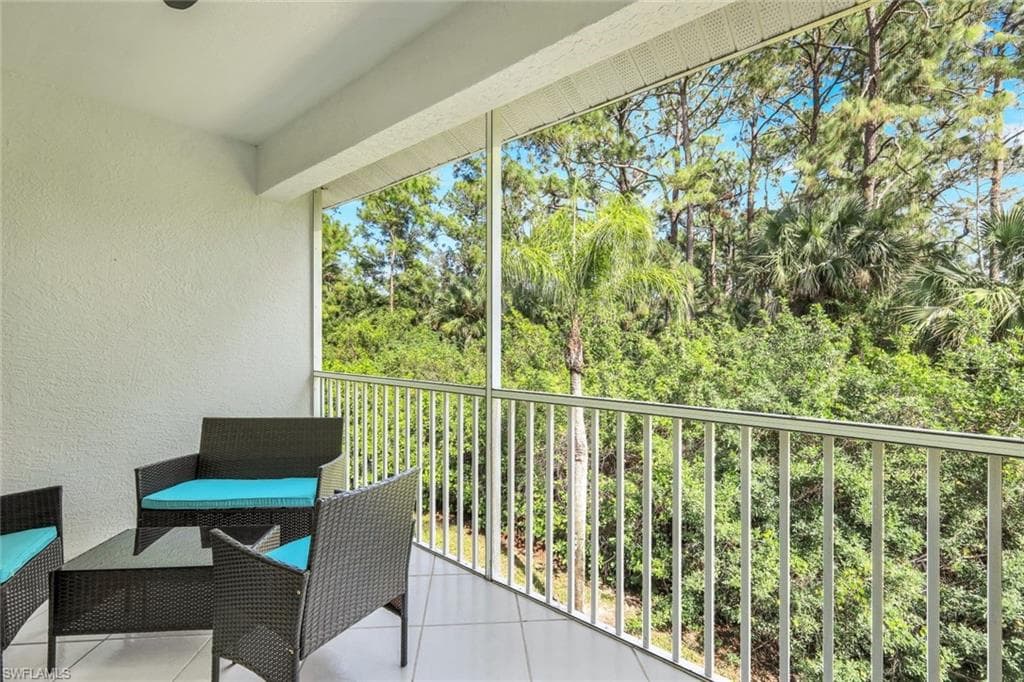 650 Luisa Ln 4, Naples, FL 34104-20