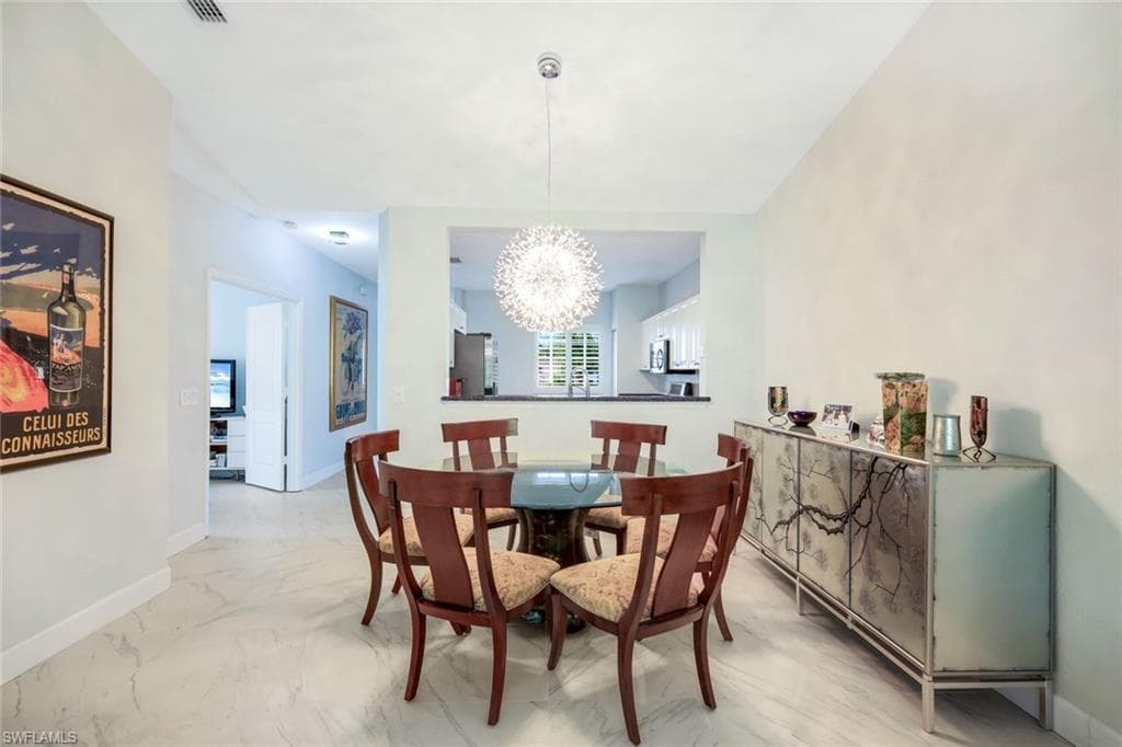 650 Luisa Ln 4, Naples, FL 34104-8