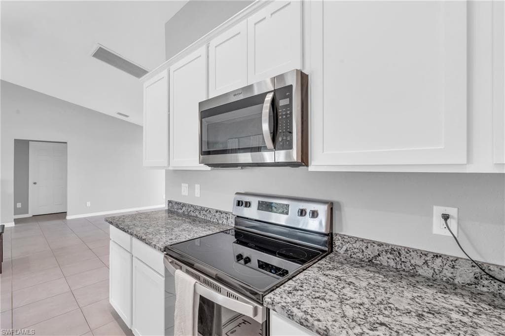 618 2nd Pl, Cape Coral, FL 33909-11