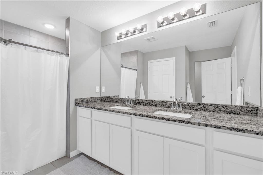 618 2nd Pl, Cape Coral, FL 33909-18