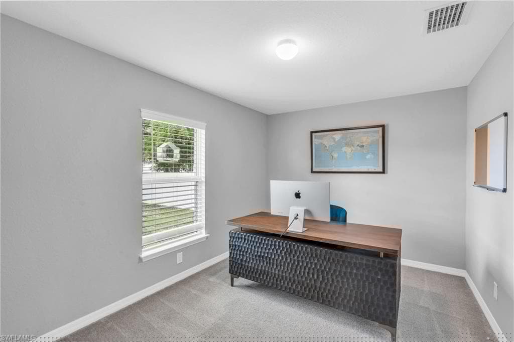 618 2nd Pl, Cape Coral, FL 33909-19