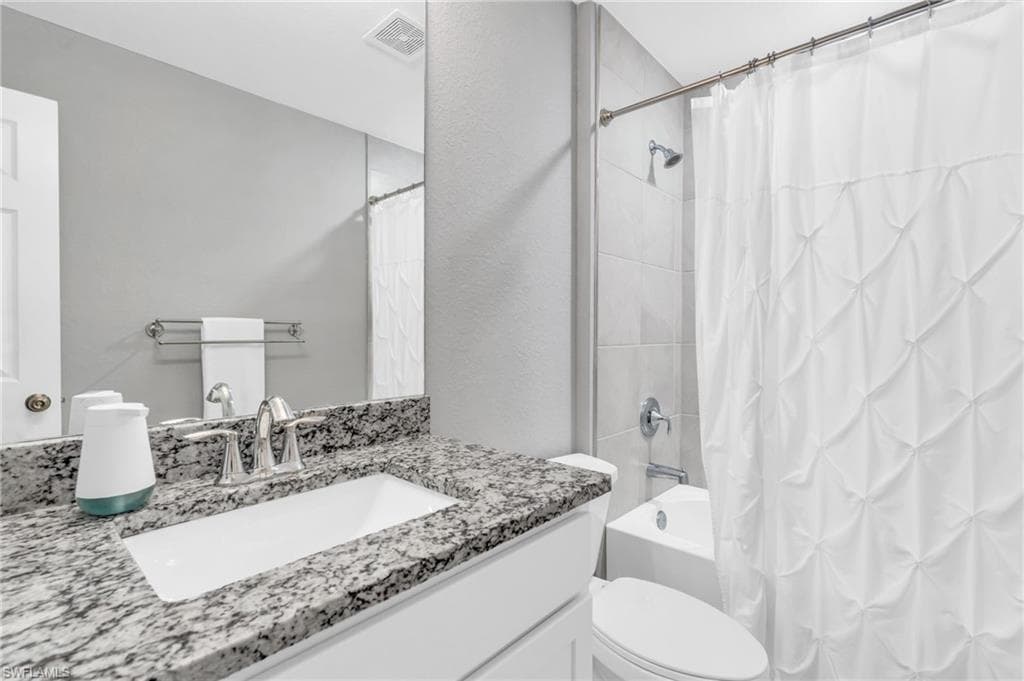 618 2nd Pl, Cape Coral, FL 33909-23
