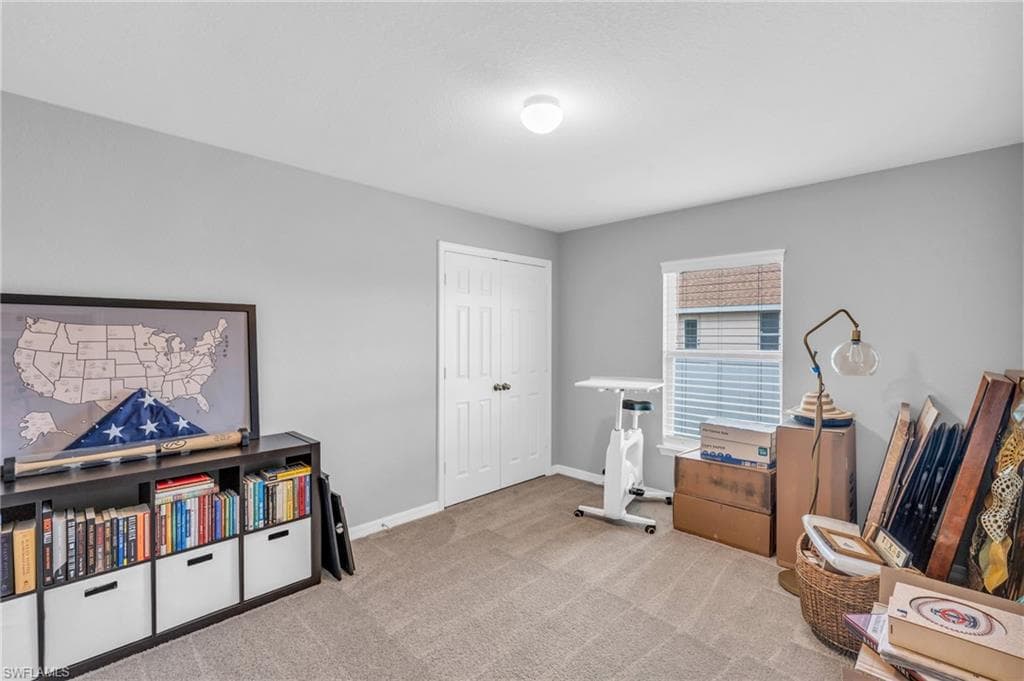 618 2nd Pl, Cape Coral, FL 33909-24