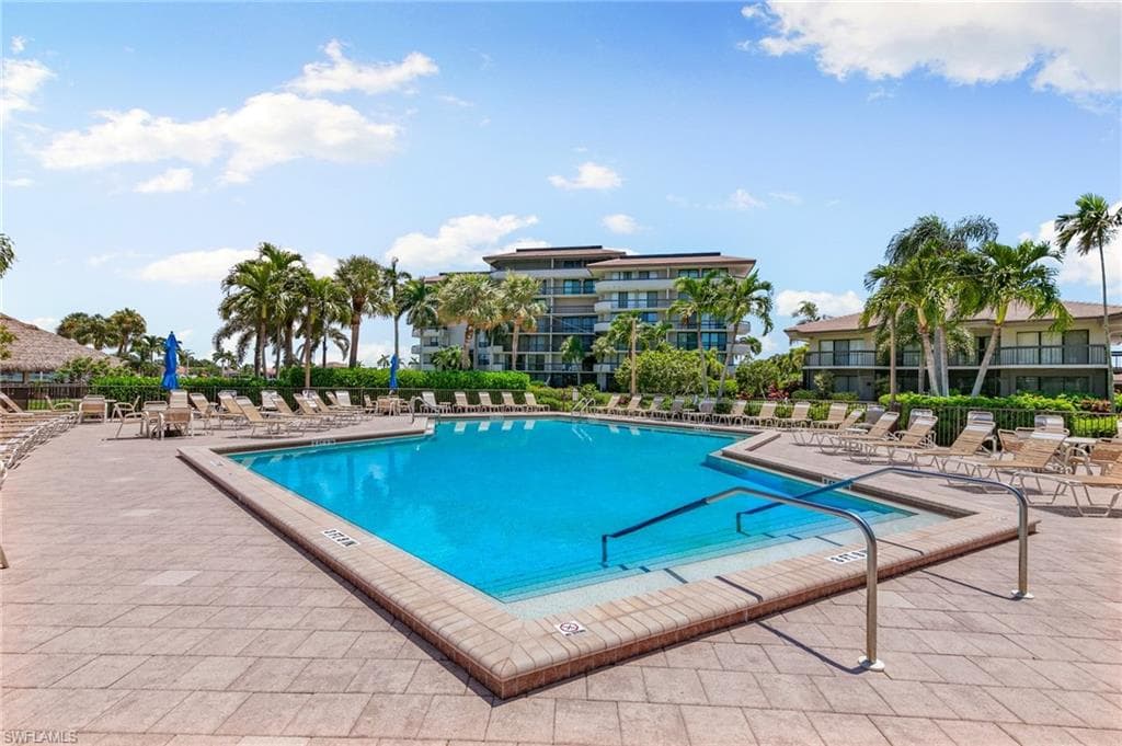 693 Seaview Ct A201, Marco Island, FL 34145-25