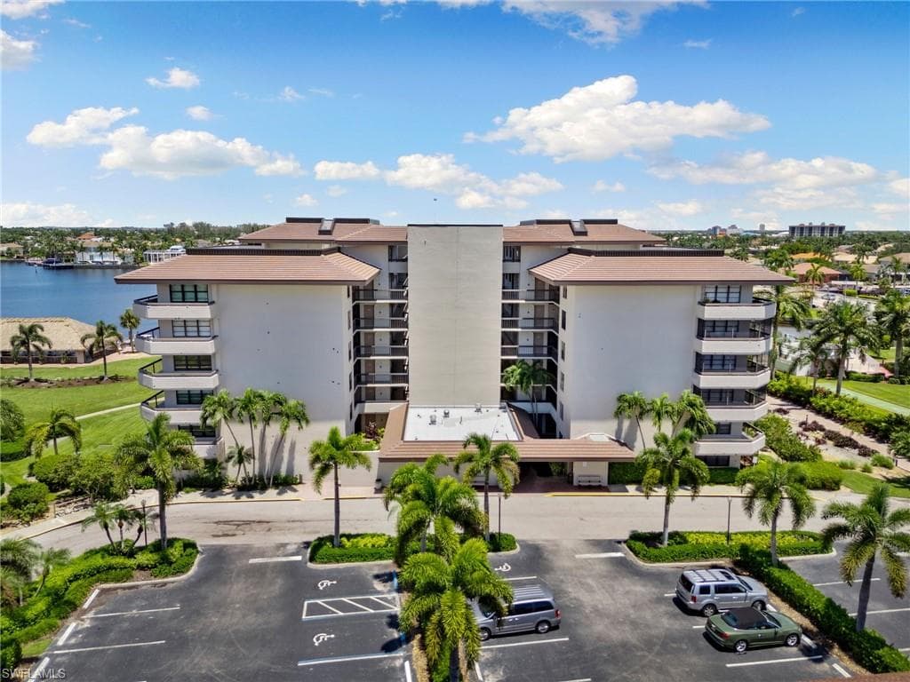 693 Seaview Ct A201, Marco Island, FL 34145-35