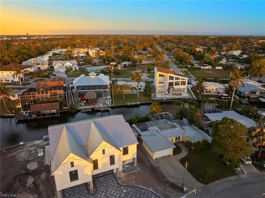 1796 Holiday Ln, Naples, FL 34104-15