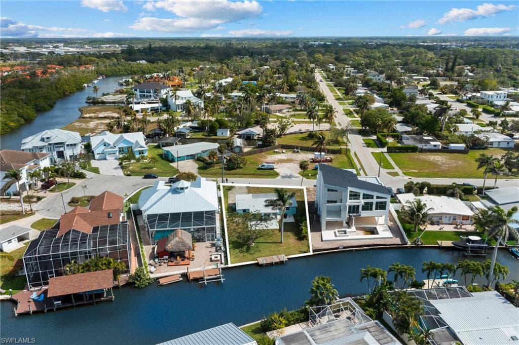 1796 Holiday Ln, Naples, FL 34104-31