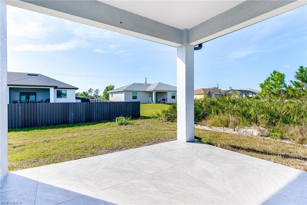 3727 12th St W, Lehigh Acres, FL 33971-18