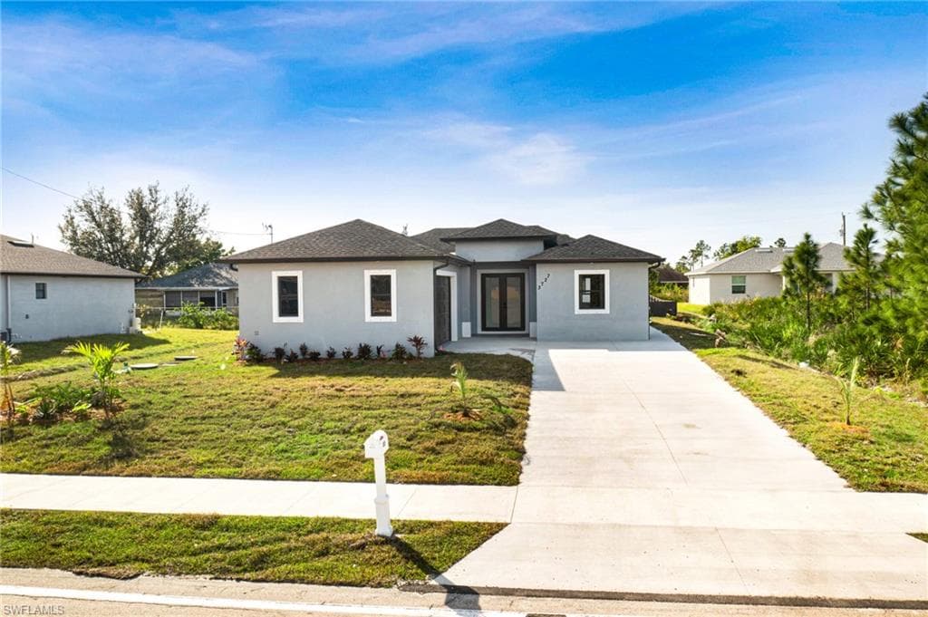 3727 12th St W, Lehigh Acres, FL 33971-29