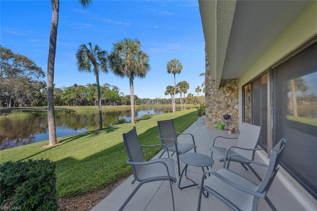 112 Wilderness Dr 123, Naples, FL 34105-10
