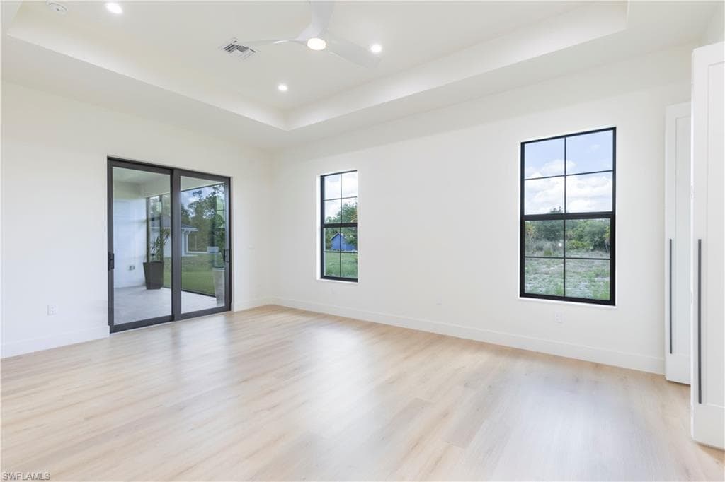 4343 10th St NE, Naples, FL 34120-17