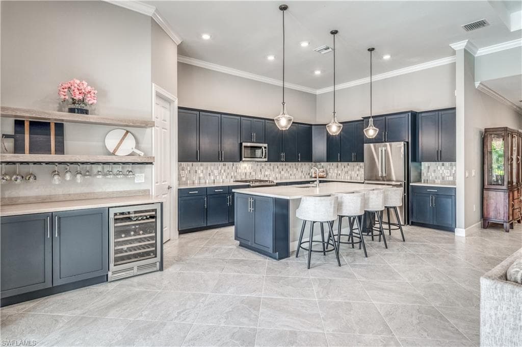 9246 Plover Dr, Naples, FL 34120-4