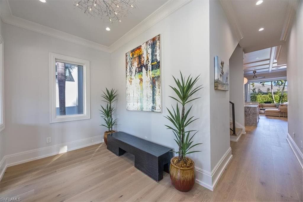 565 Fairway Ter, Naples, FL 34103-34