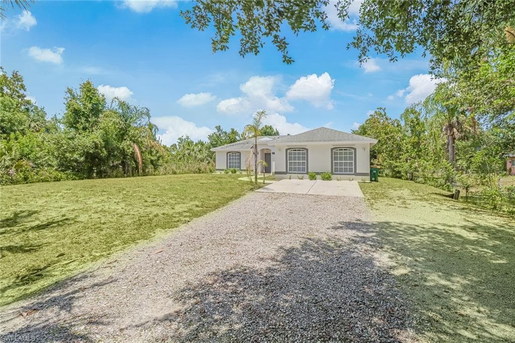 2921 2nd Ave SE, Naples, FL 34117-3