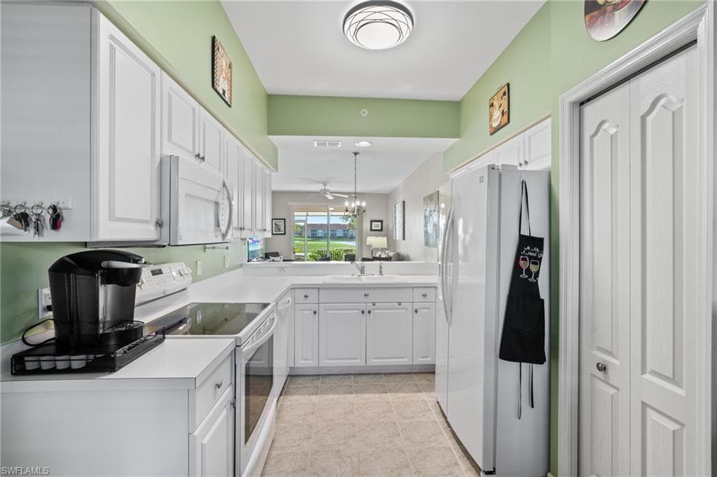 2730 Cypress Trace Cir 2813, Naples, FL 34119-12