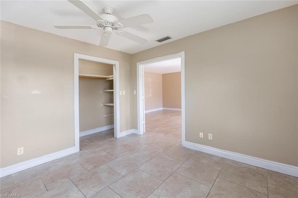 711 108th Ave N, Naples, FL 34108-10