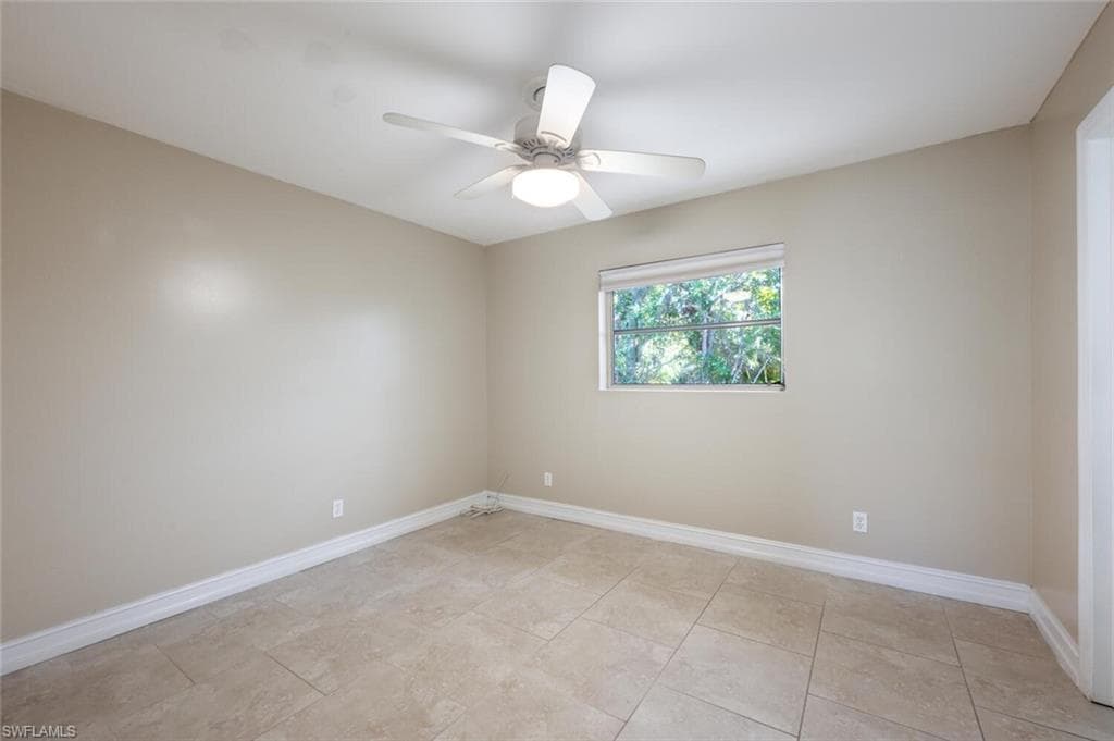 711 108th Ave N, Naples, FL 34108-14