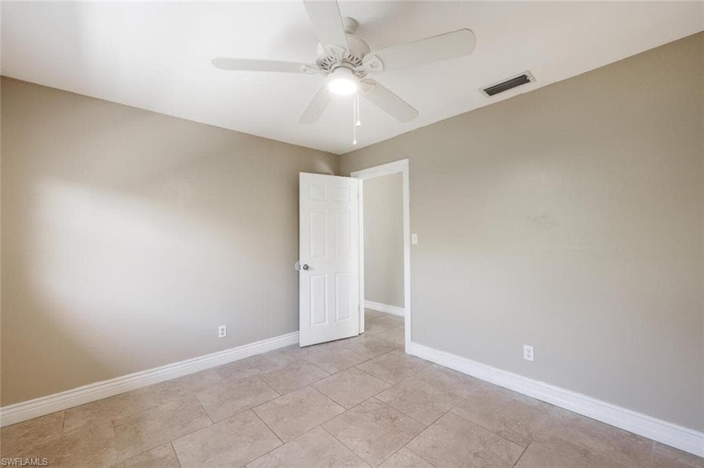 711 108th Ave N, Naples, FL 34108-18