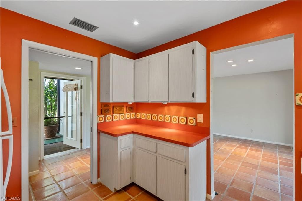 3143 Boca Ciega Dr B4, Naples, FL 34112-10