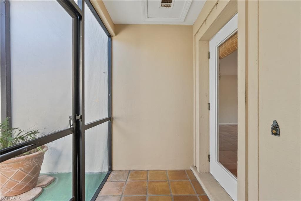 3143 Boca Ciega Dr B4, Naples, FL 34112-5