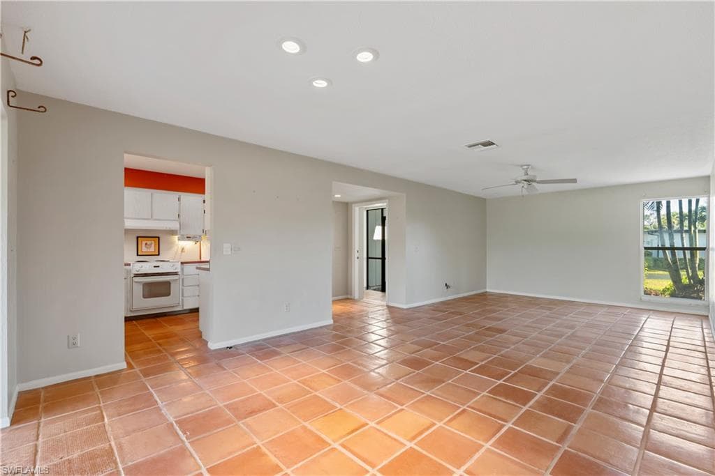 3143 Boca Ciega Dr B4, Naples, FL 34112-8