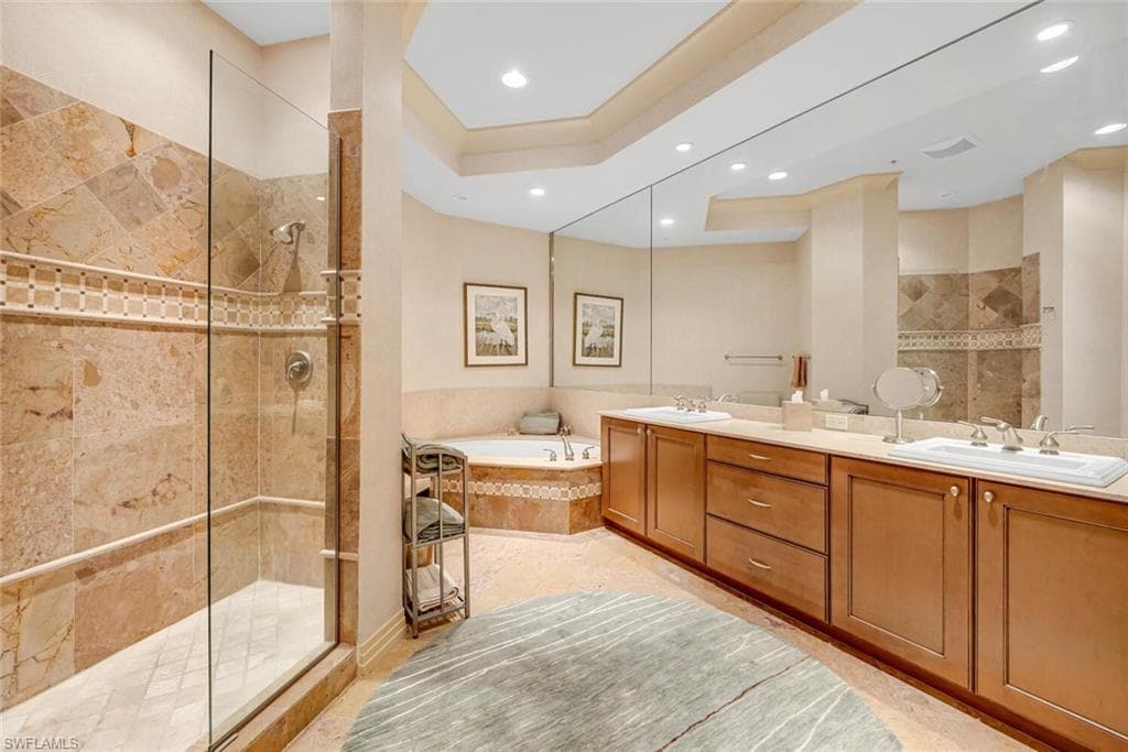 868 5th Ave S 3a, Naples, FL 34102-12