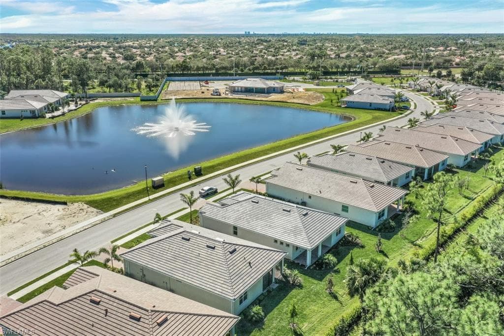 315 Tamarindo Ln, Naples, FL 34114-31