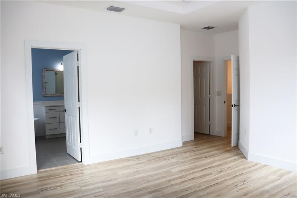 15489 Summit Place Cir 302, Naples, FL 34119-11