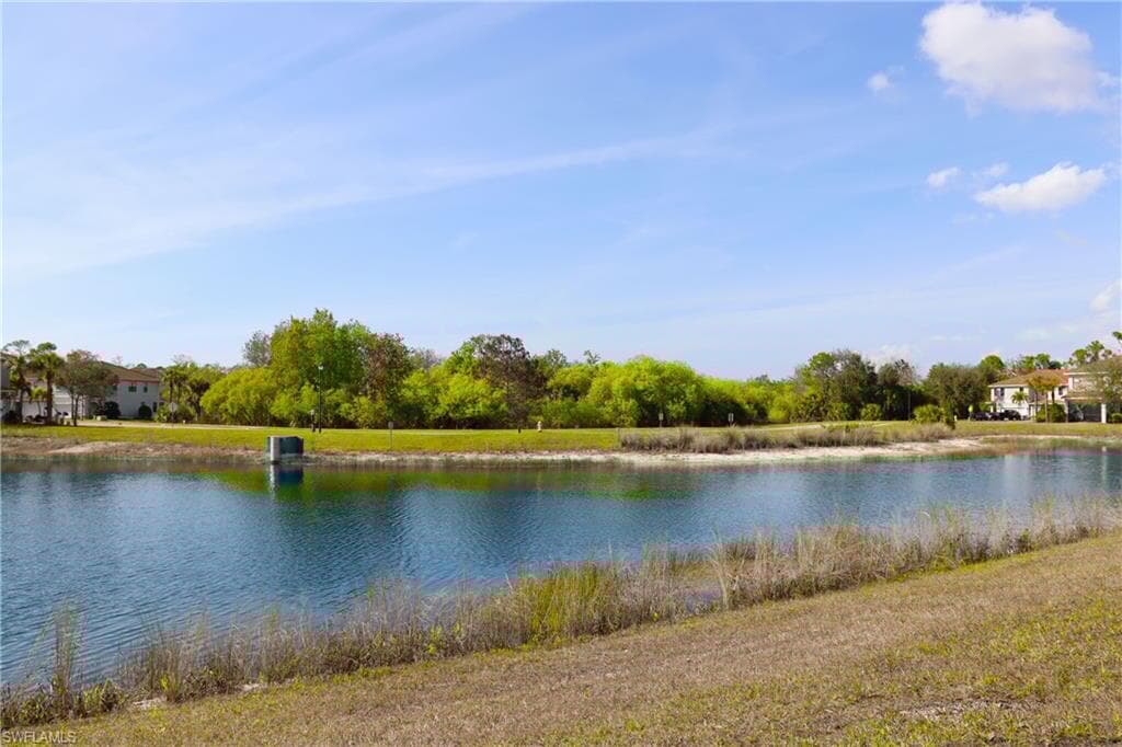 15489 Summit Place Cir 302, Naples, FL 34119-22