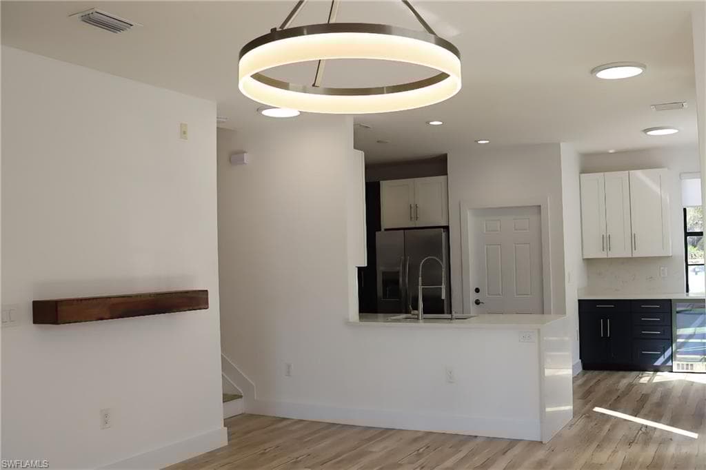 15489 Summit Place Cir 302, Naples, FL 34119-6