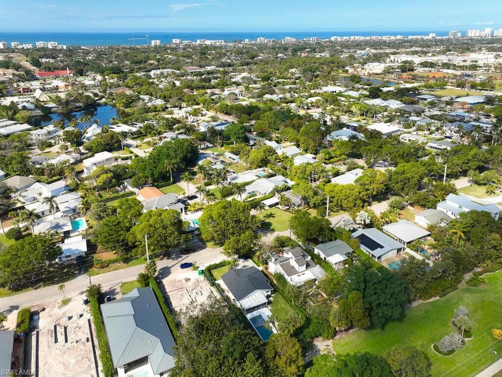 1080 13th St N, Naples, FL 34102-36