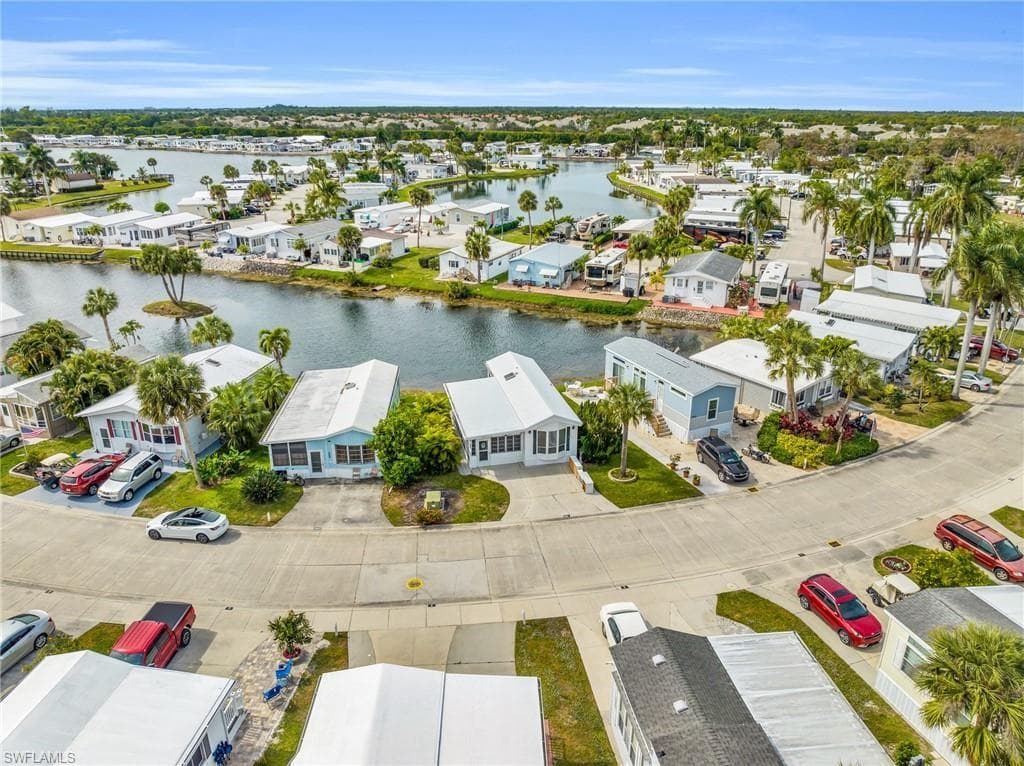 251 Bass Ln, Naples, FL 34114-12