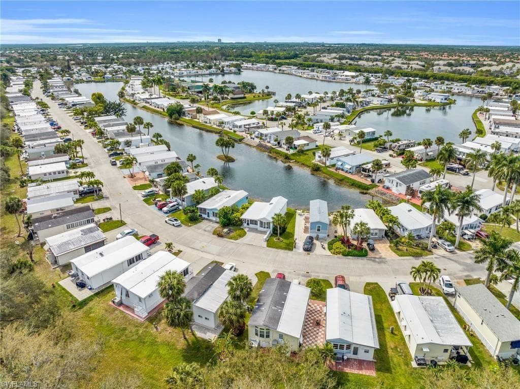251 Bass Ln, Naples, FL 34114-14