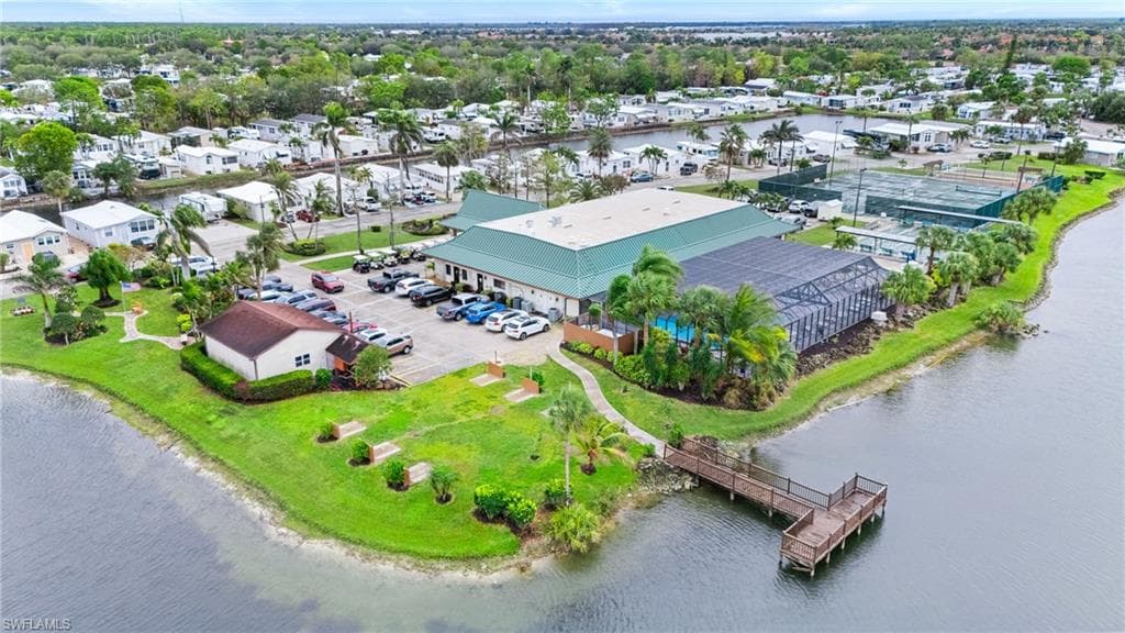 251 Bass Ln, Naples, FL 34114-16