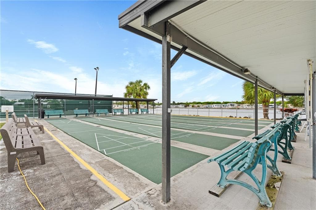251 Bass Ln, Naples, FL 34114-23