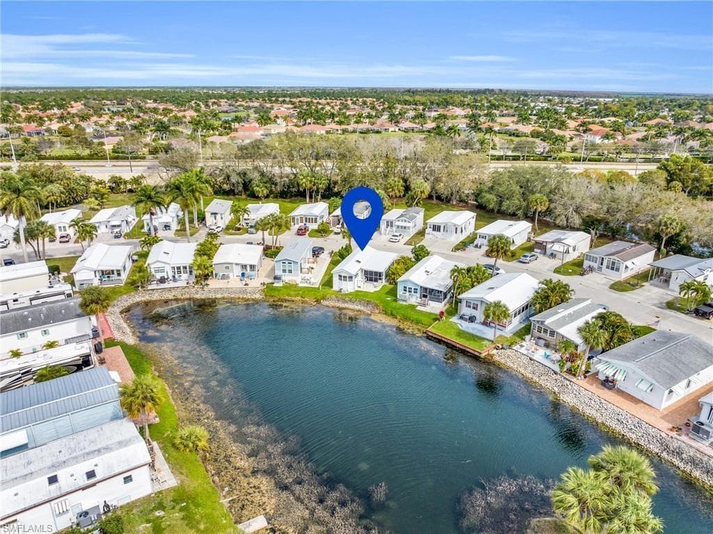 251 Bass Ln, Naples, FL 34114-2