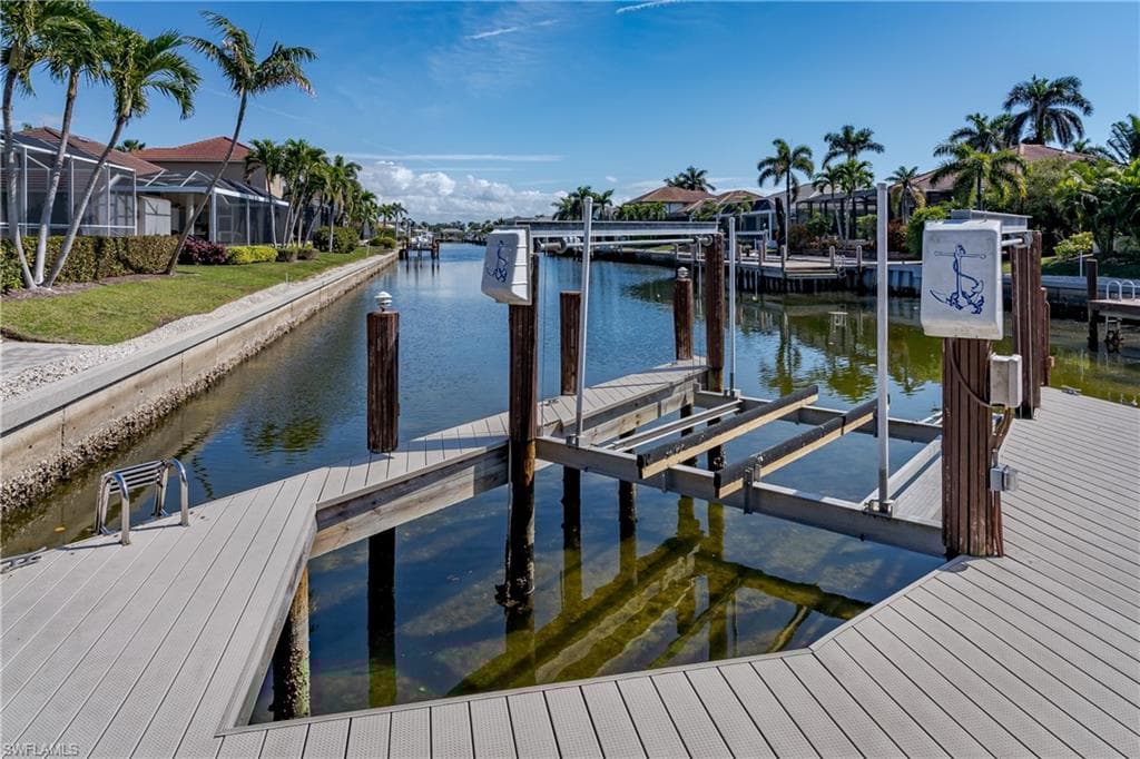79 Copperfield Ct, Marco Island, FL 34145-28