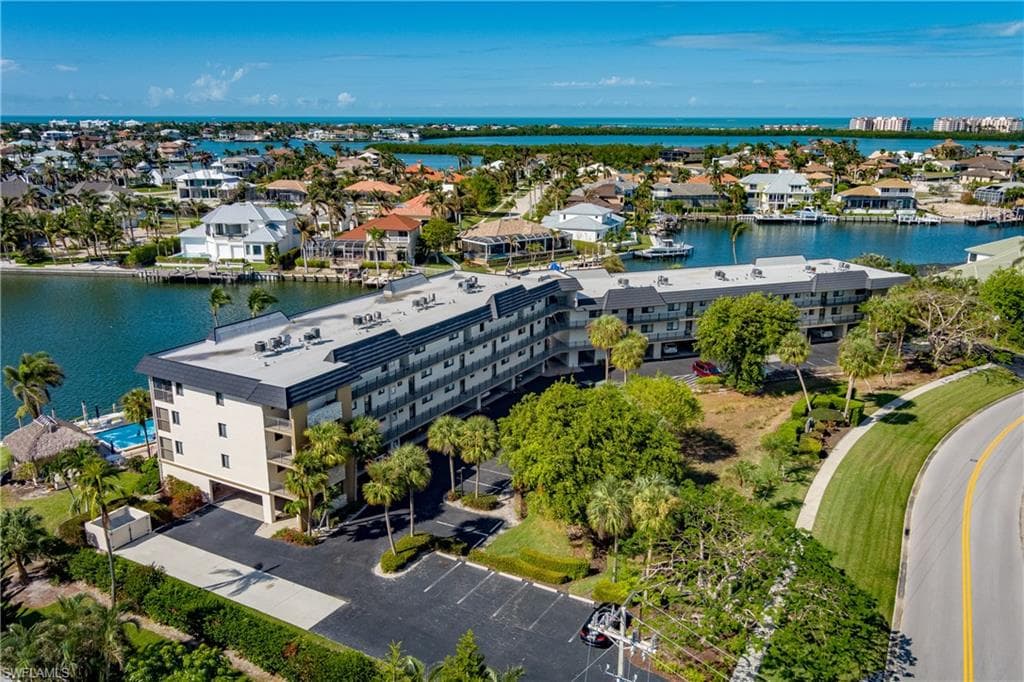 848 Elkcam Cir 302, Marco Island, FL 34145-24