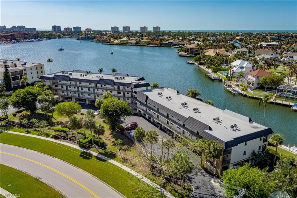 848 Elkcam Cir 302, Marco Island, FL 34145-25