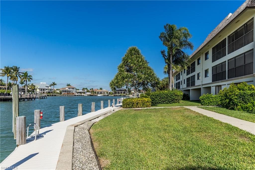 848 Elkcam Cir 302, Marco Island, FL 34145-29