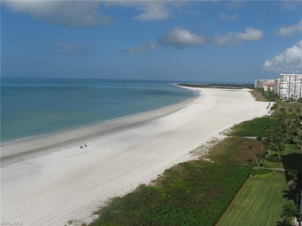 848 Elkcam Cir 302, Marco Island, FL 34145-33