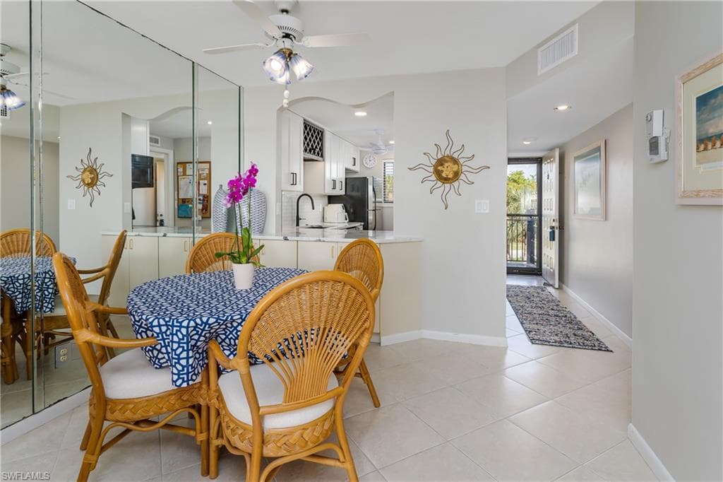 848 Elkcam Cir 302, Marco Island, FL 34145-5