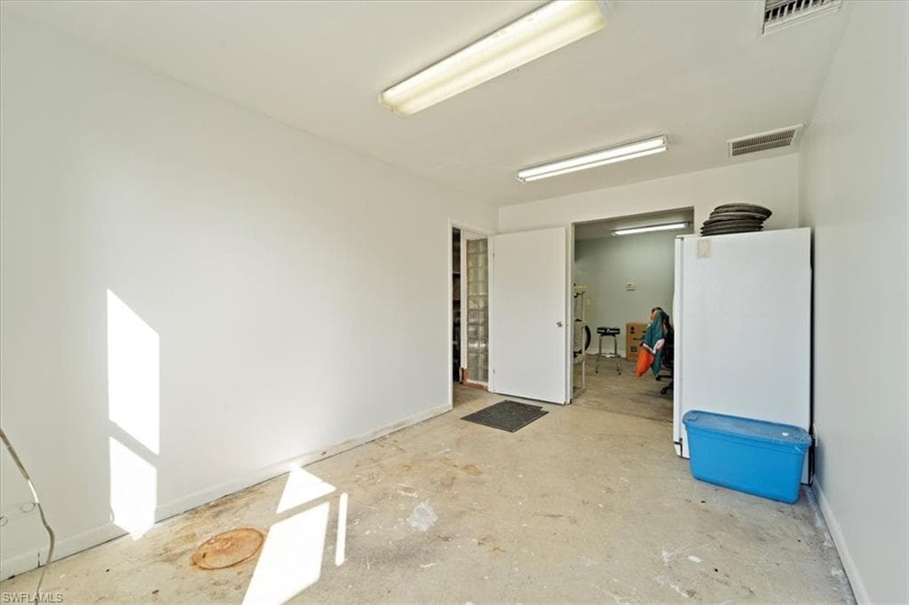 3037 Van Buren Ave, Naples, FL 34112-13