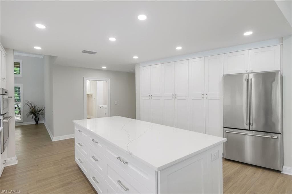13123 Valewood Dr, Naples, FL 34119-9